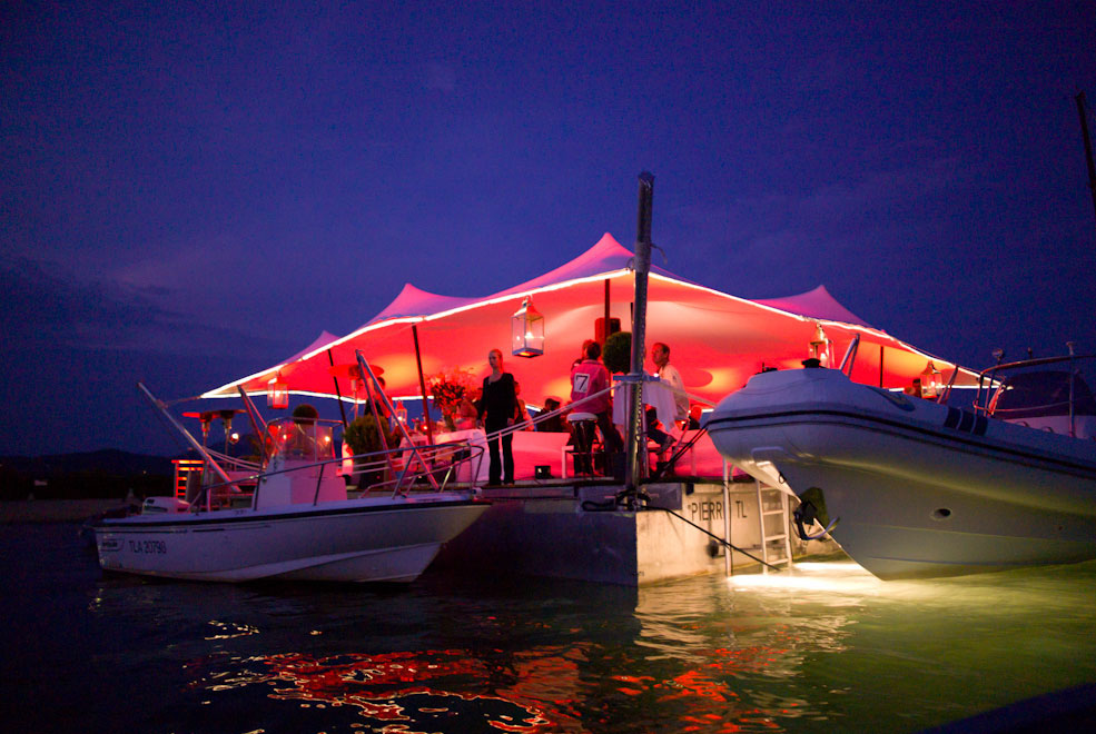 Stretch Tent over a barge